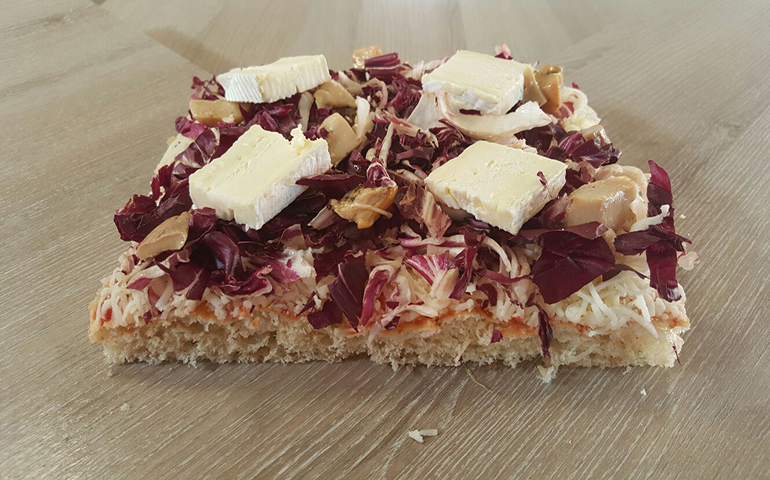 foto di una pizza treviso